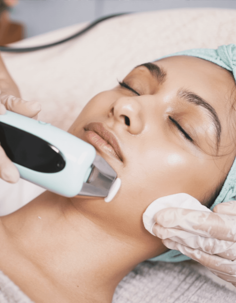 Hydra Facial
